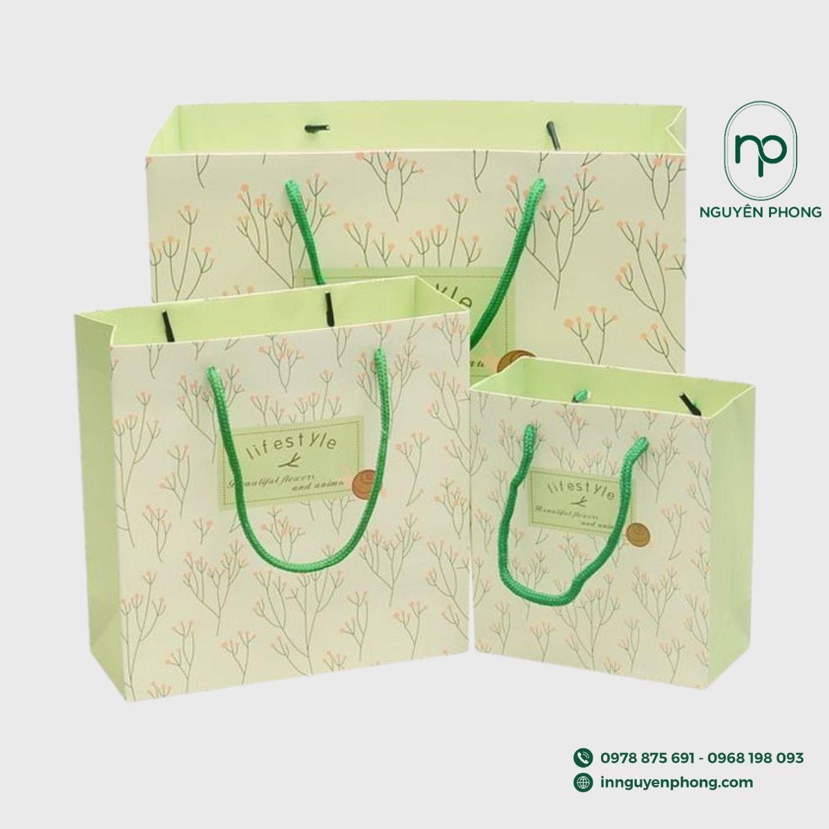 Mẫu túi giấy đẹp nhiều kích thước